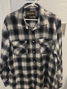 Men's Black & White Plaid Flannel Shirt